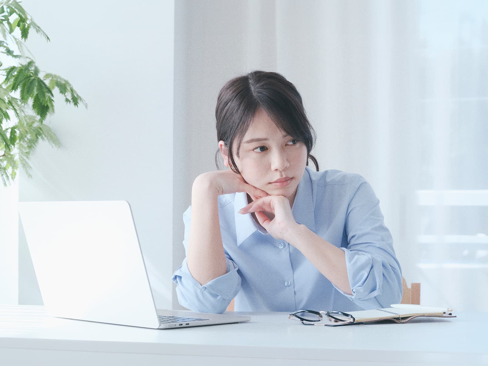 ひとりで悩まずに、退職代行という選択を。